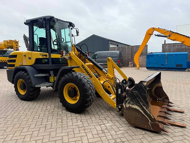 Yanmar - 2019 - v80 - met bak en vorken - 860 uren - shovel - afbeelding 19 van  19