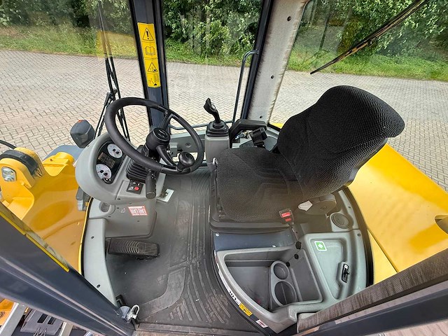 Yanmar - 2019 - v80 - met bak en vorken - 860 uren - shovel - afbeelding 10 van  19