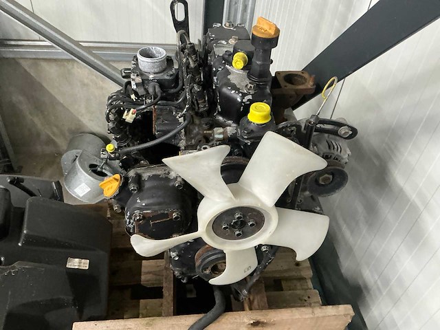 Yanmar 3tne82a ra2c dieselmotor - afbeelding 3 van  10