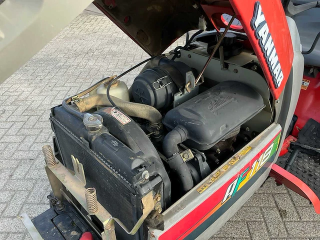 Yanmar af118 ( 4wd ) minitractor - afbeelding 5 van  14