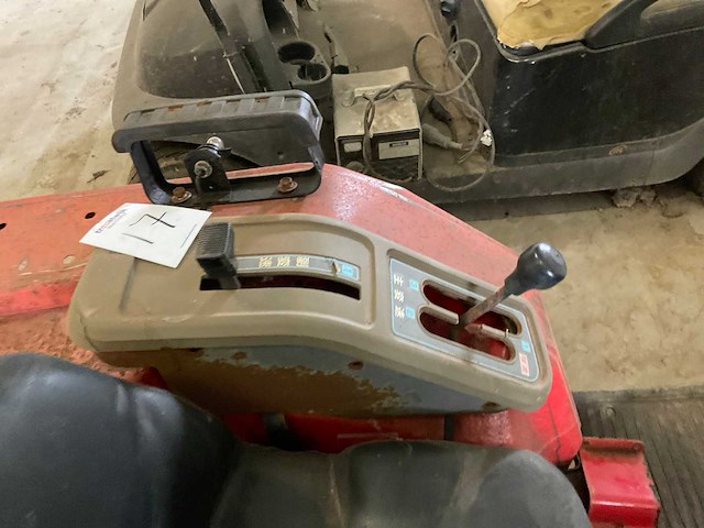 Yanmar f-6 minitractor - afbeelding 2 van  16