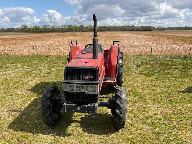 Yanmar fx26d vierwielaangedreven landbouwtractor - afbeelding 12 van  20