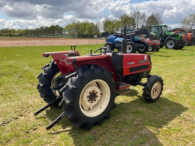 Yanmar fx26d vierwielaangedreven landbouwtractor - afbeelding 15 van  20
