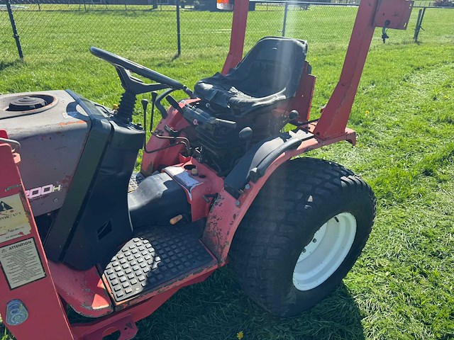 Yanmar ke 200h minitractor - afbeelding 8 van  22