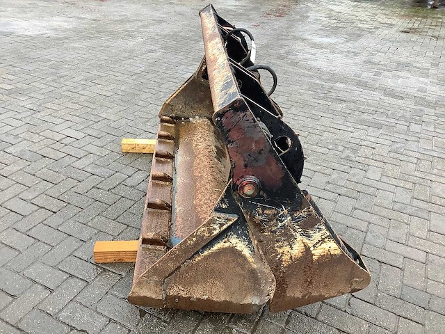 Yanmar (schaeff terex) - graafbak - afbeelding 2 van  6