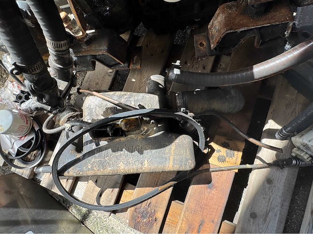 Yanmar scheepsdiesel motor met keerkoppeling - afbeelding 4 van  6