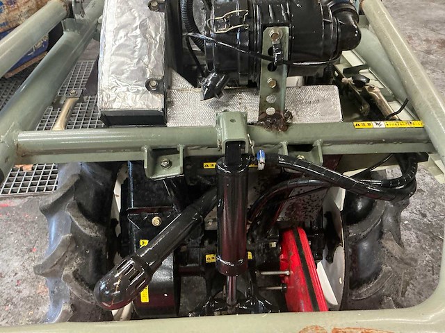 Yanmar smalspoor minitractor - afbeelding 4 van  16