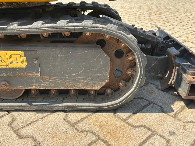 Yanmar sv08-1a bagger mini graafmachine - afbeelding 16 van  28