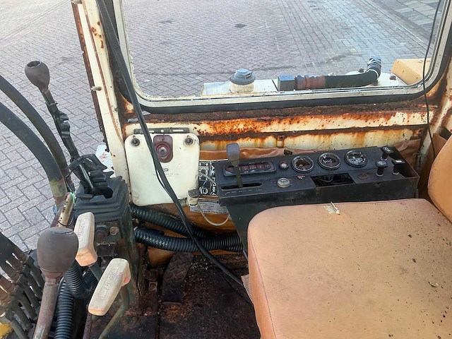 Yanmar yb351 midigraafmachine - afbeelding 10 van  27