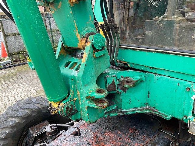 Yanmar yb401w mobiele kraan - afbeelding 32 van  36