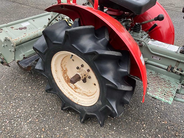 Yanmar ym1300d 4wd minitractor - afbeelding 2 van  24