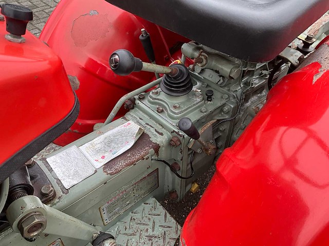 Yanmar ym1300d 4wd minitractor - afbeelding 9 van  24