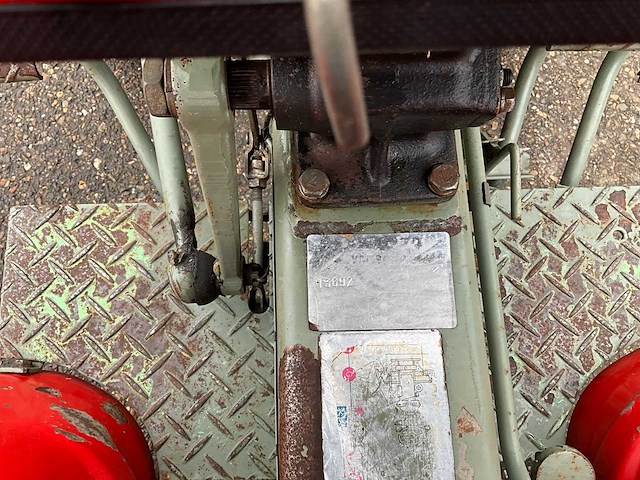 Yanmar ym1300d 4wd minitractor - afbeelding 18 van  24