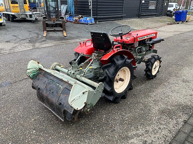 Yanmar ym1300d 4wd minitractor - afbeelding 13 van  24