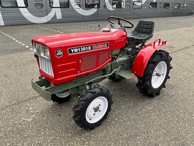 Yanmar ym1301d 4wd minitractor - afbeelding 1 van  23
