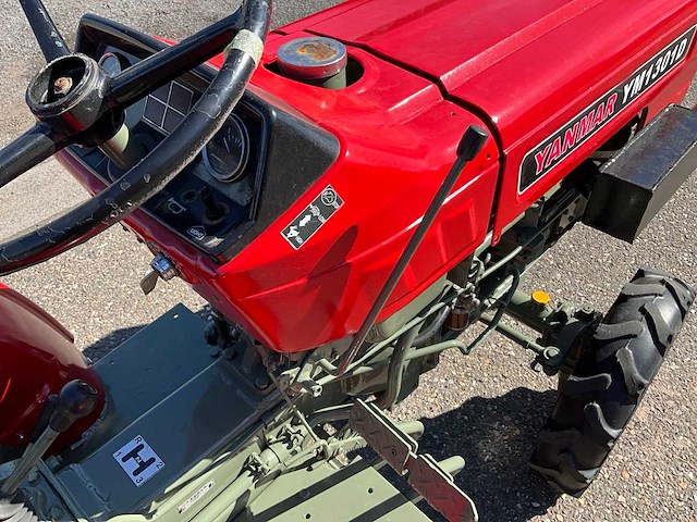 Yanmar ym1301d 4wd minitractor - afbeelding 7 van  23