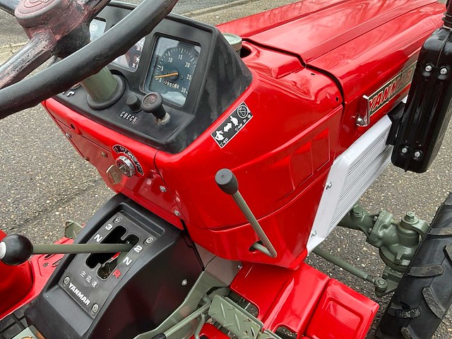 Yanmar ym1601d 4wd minitractor - afbeelding 20 van  24
