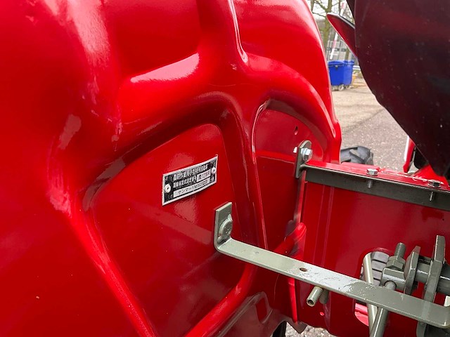 Yanmar ym1601d 4wd minitractor - afbeelding 13 van  24