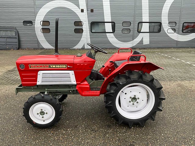 Yanmar ym1601d 4wd minitractor - afbeelding 10 van  24