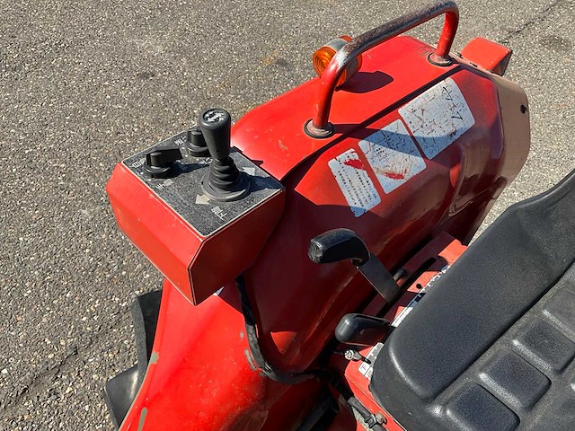 Yanmar ym1702d 4wd minitractor - afbeelding 14 van  25