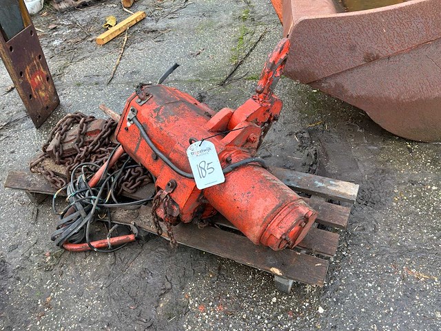 Yaskawa 3 phase 5ton kettingtakel - afbeelding 1 van  4