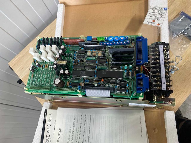 Yaskawa cacr-sr10bb1af ac servo driver - afbeelding 9 van  11