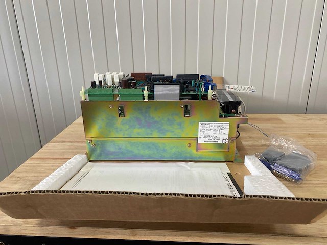 Yaskawa cacr-sr10bb1af ac servo driver - afbeelding 4 van  11