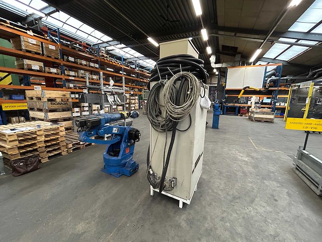 Yaskawa-motoman - 1998 - yr-sk45-c000 - industriële robot - afbeelding 3 van  5