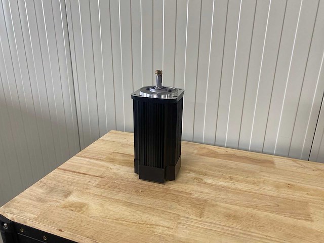 Yaskawa usafed-09da1s ac servo elektromotor - afbeelding 6 van  7