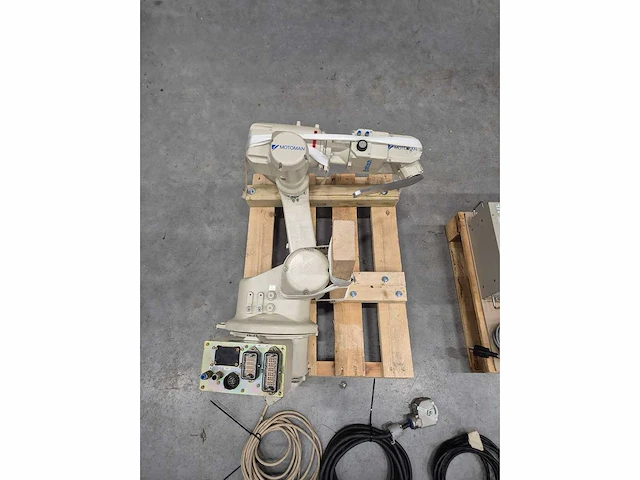 Yaskawa yr-hp3l-b00 industriële robot - afbeelding 7 van  14
