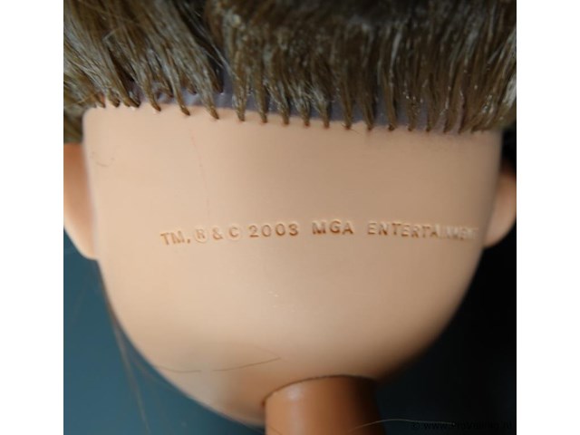 Yasmin uit de cool bratzlijn in 2001 - afbeelding 5 van  5