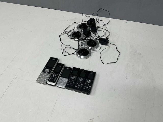 Yealink - unify - snom magazijn telefoons (6x) - afbeelding 1 van  6