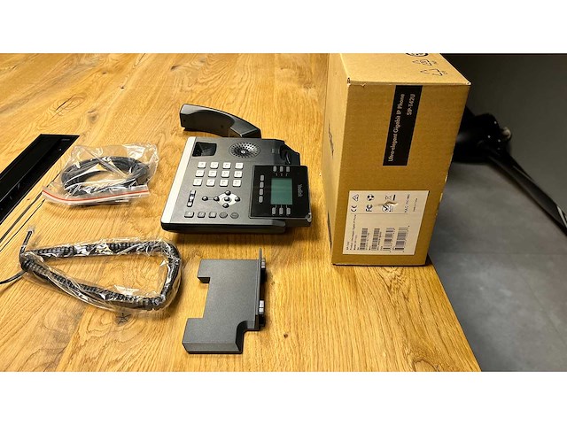 Yealink sip-t42u ultra-elegant gigabit voip telefoon - afbeelding 5 van  7