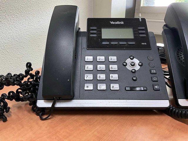 Yealink t41s voip telefoon (2x) - afbeelding 2 van  4