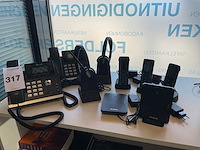 Yealink voip telefoons met headsets en handsets - afbeelding 1 van  6