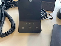 Yealink voip telefoons met headsets en handsets - afbeelding 4 van  6