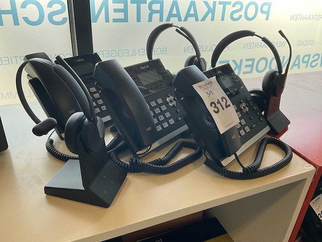 Yealink voip telefoons met headsets - afbeelding 5 van  5