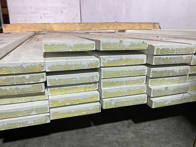 Yellow cedar rift boeideel 590x9,5x1,8 cm (71x) - afbeelding 4 van  5