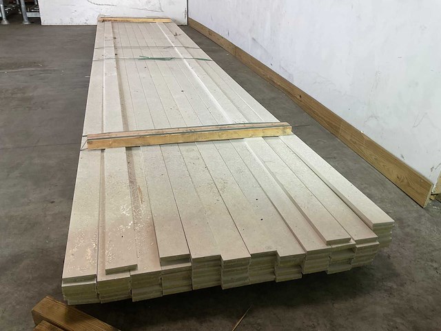 Yellow cedar rift boeideel 590x9,5x1,8 cm (71x) - afbeelding 1 van  5