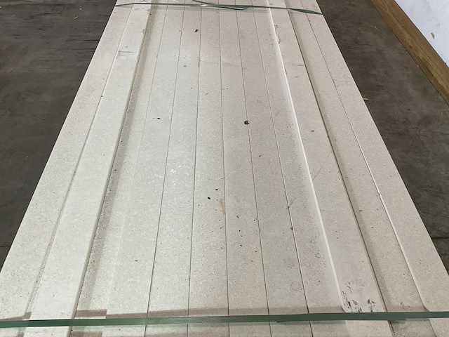 Yellow cedar rift boeideel 590x9,5x1,8 cm (71x) - afbeelding 3 van  5