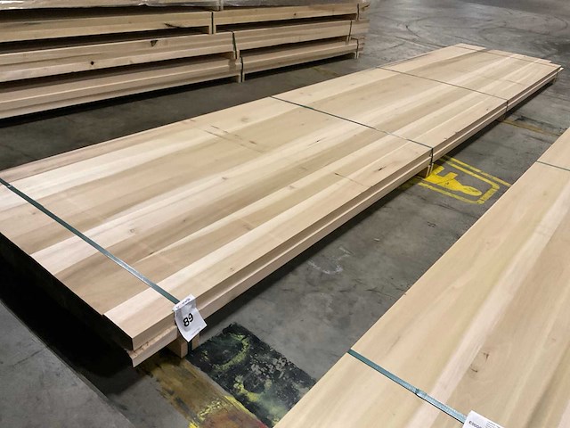Yellow poplar panelen voorgeschuurd 40x1000 mm (2x) - afbeelding 1 van  3