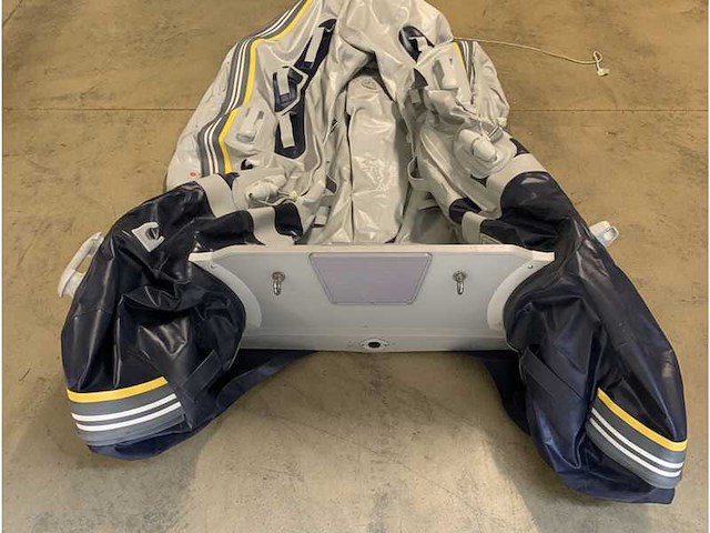 Yellow v vb230 2.3m inflatable dinghy | rubber boat for 4 people - afbeelding 5 van  6