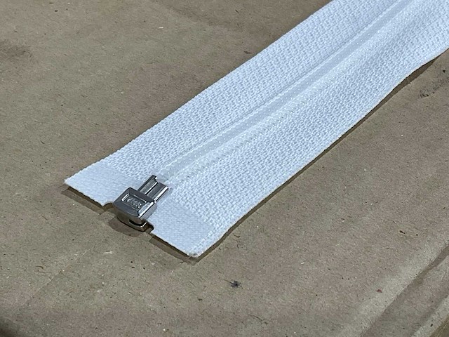 Ykk partij ritsen - afbeelding 6 van  9