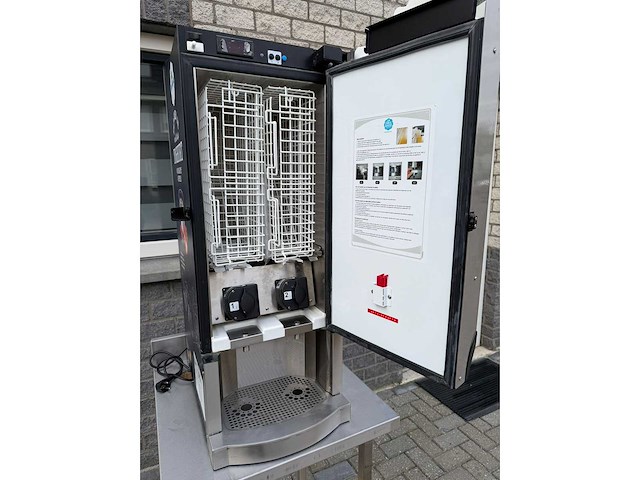 Yoghurt tap - 2019 - autonumie - overige zuivelmachines - afbeelding 3 van  8