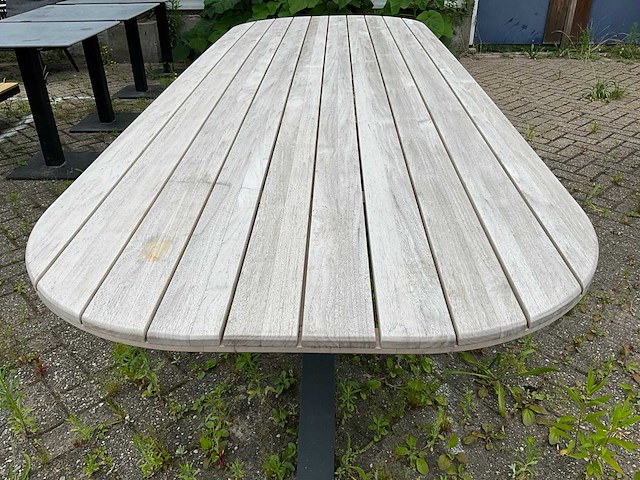 Yoi - garden table - afbeelding 2 van  5