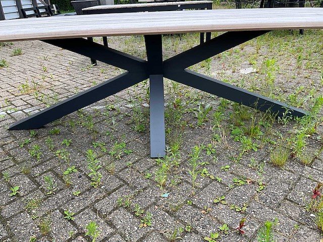 Yoi - garden table - afbeelding 4 van  5