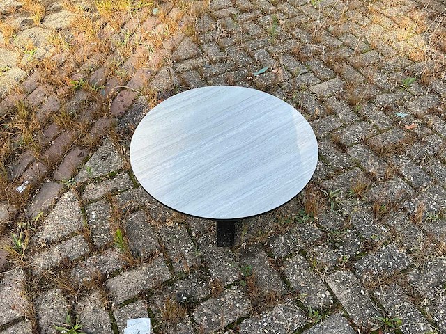 Yoi - garden table - afbeelding 2 van  5