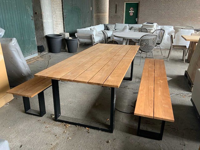 Yoi - kaihou - garden table - afbeelding 5 van  5