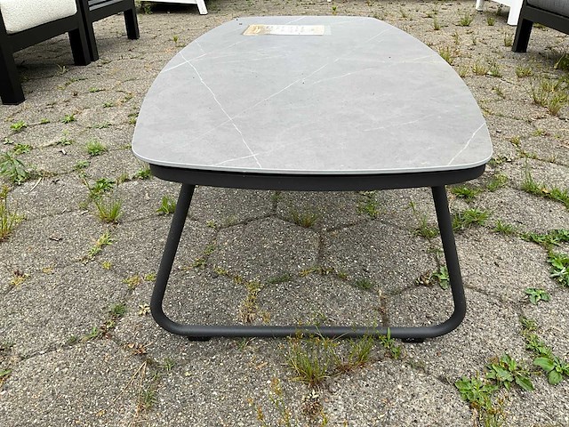 Yoi - midori - garden table - afbeelding 2 van  4