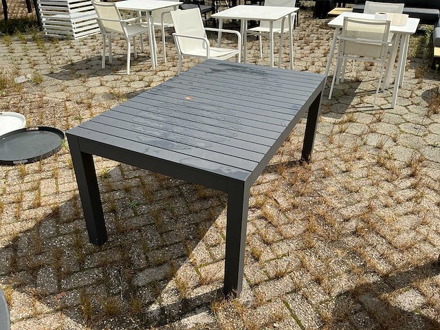 Yoi - tuintafel - afbeelding 4 van  7